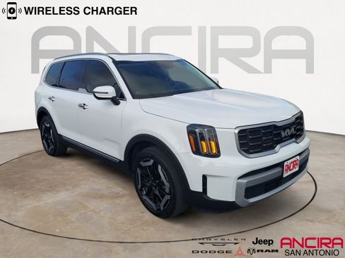 Used 2024 Kia Telluride S w/ S Sunroof Package FWD image 1