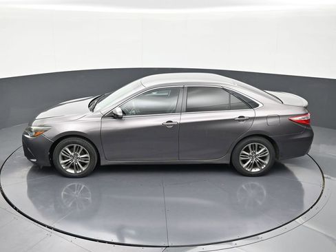 Used 2016 Toyota Camry SE FWD image 13
