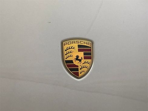 Used 2024 Porsche 911 Carrera image 8