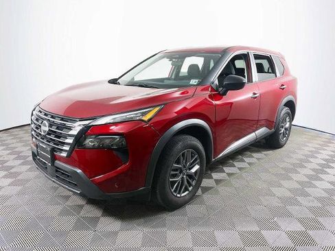 Certified 2025 Nissan Rogue S AWD/4WD image 1