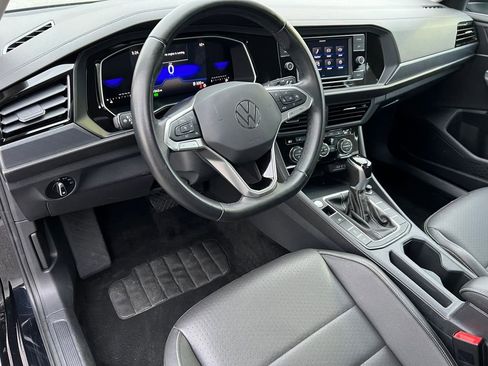 Used 2024 Volkswagen Jetta SE image 17