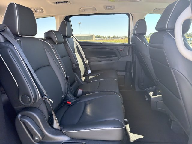New 2027 Honda Odyssey Touring image 17