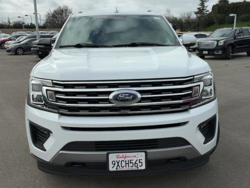 Used 2019 Ford Expedition XLT w/ Equipment Group 202A image 2