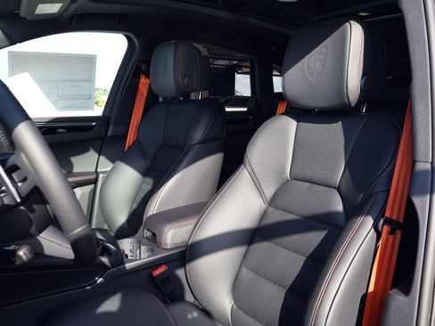 New 2026 Porsche Macan S image 5
