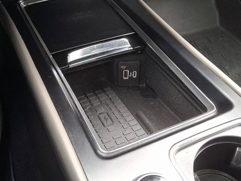 Used 2023 Lincoln Corsair AWD w/ Equipment Group 101A image 25