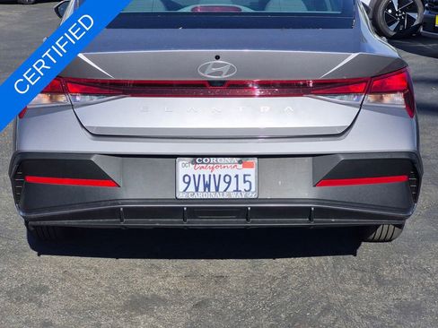 Used 2025 Hyundai Elantra SE image 6