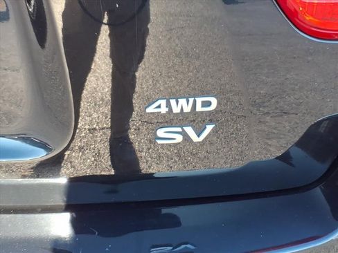 Used 2019 Nissan Pathfinder SV image 8