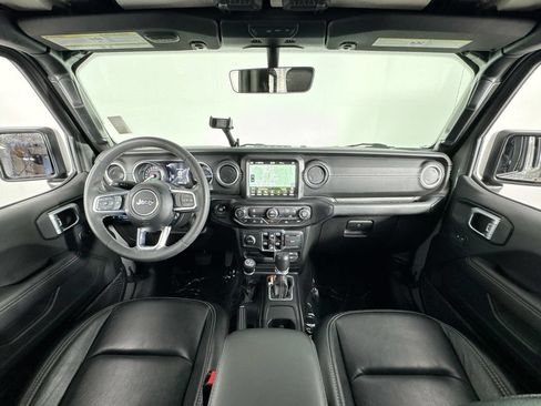 Used 2023 Jeep Wrangler Unlimited Sahara AWD/4WD image 14