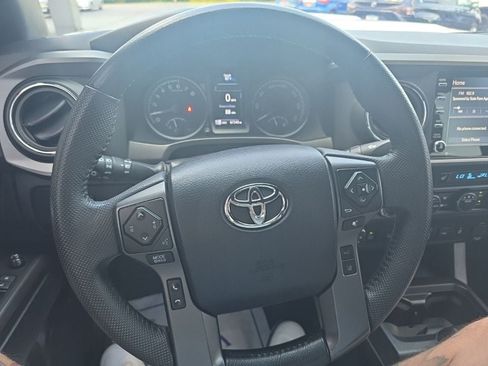 Used 2021 Toyota Tacoma TRD Sport w/ TRD Premium Sport Package AWD/4WD image 21