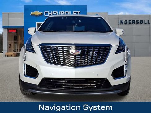 Used 2025 Cadillac XT5 Premium Luxury image 3