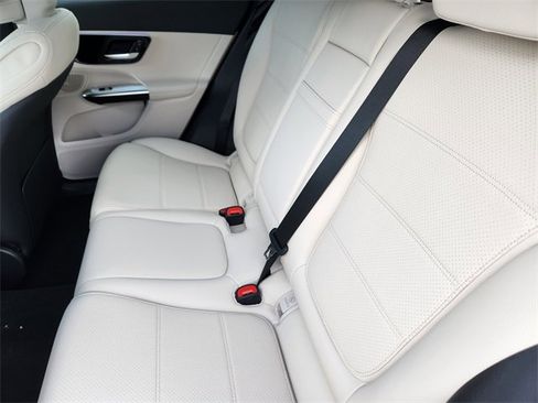 New 2026 Mercedes-Benz GLC 300 4MATIC image 12