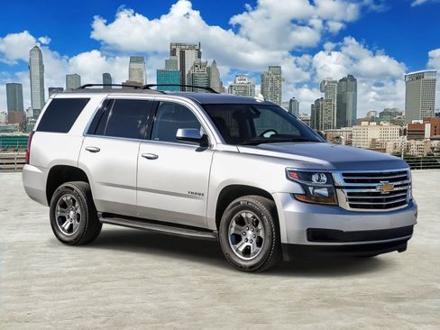 Used 2020 Chevrolet Tahoe LS RWD image 2