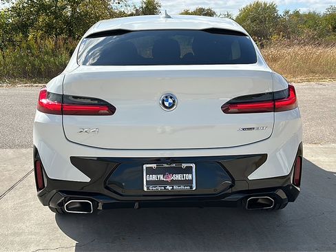 Used 2022 BMW X4 xDrive30i w/ M Sport Package image 7