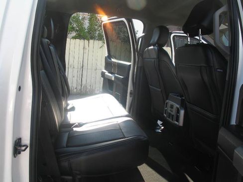Used 2020 Ford F150 Lariat w/ Equipment Group 502A Luxury AWD/4WD image 26