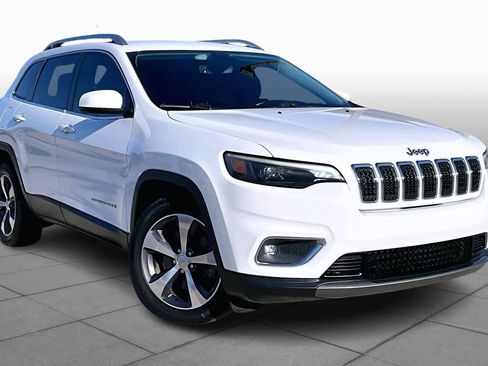 Used 2019 Jeep Cherokee Limited image 3