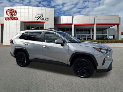 Used 2019 Toyota RAV4 LE