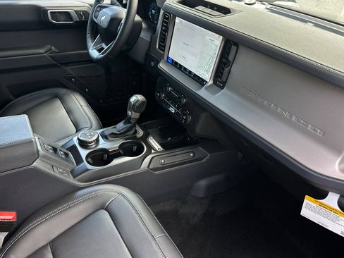 New 2026 Ford Bronco Outer Banks AWD/4WD image 15