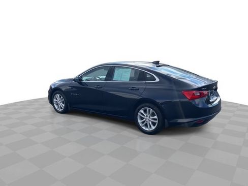 Used 2016 Chevrolet Malibu LT w/ Leather Package FWD image 6