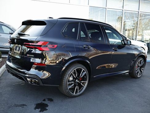 New 2026 BMW X5 M60i w/ Climate Comfort Package image 7