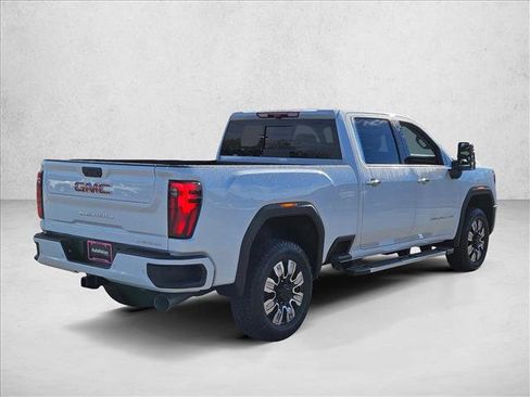 New 2026 GMC Sierra 2500 Denali w/ Denali Reserve Package AWD/4WD image 2