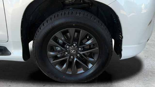 Used 2023 Lexus GX 460 Premium w/ Premium Package AWD/4WD image 27