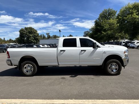 Used 2022 RAM 2500 Tradesman AWD/4WD image 6