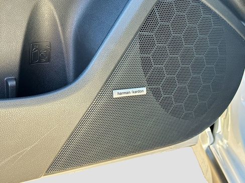 Certified 2025 Subaru Crosstrek 2.5i Limited w/ Crosstrek Mirror Package image 24