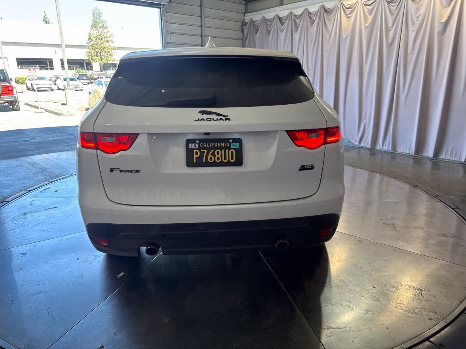 Used 2018 Jaguar F-PACE Premium AWD/4WD image 6