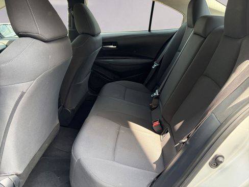 Used 2021 Toyota Corolla LE image 13