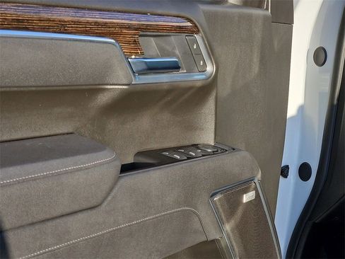 Used 2025 GMC Sierra 1500 Elevation w/ Preferred Package image 21