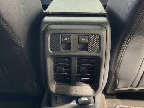 Used 2025 Ford Bronco Outer Banks AWD/4WD image 18
