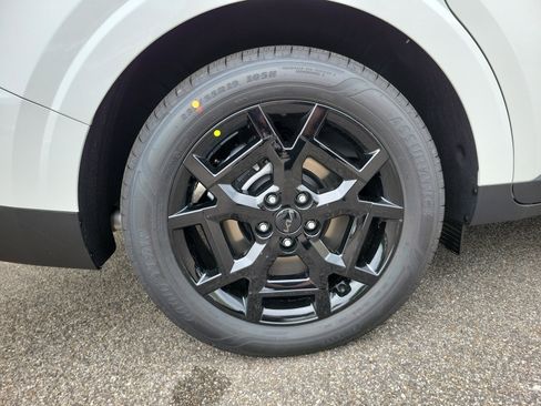 New 2026 Kia Carnival SX Prestige FWD image 28
