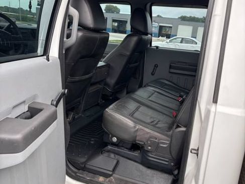 Used 2015 Ford F550 4x4 Crew Cab Super Duty image 8