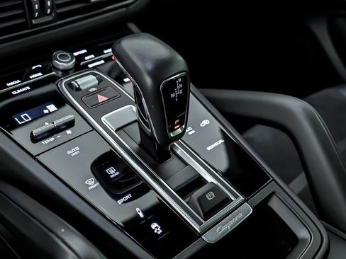 Used 2023 Porsche Cayenne GTS AWD/4WD image 34