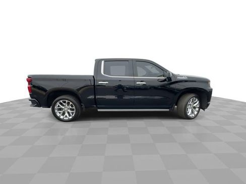 Used 2021 Chevrolet Silverado 1500 High Country w/ Technology Package AWD/4WD image 9