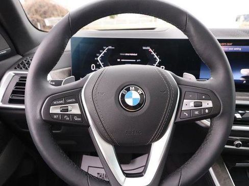 Used 2025 BMW X5 xDrive40i w/ Climate Comfort Package image 11