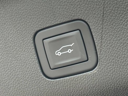 New 2026 GMC Yukon AT4 Ultimate w/ LPO, Floor Liner Package AWD/4WD image 49