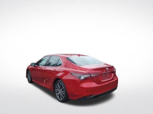 Used 2023 Toyota Camry XLE w/ Cold Weather Package AWD/4WD image 3