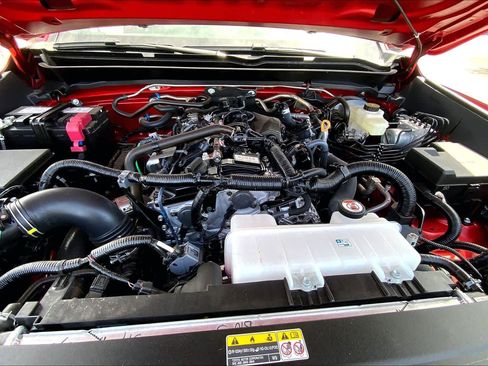 Certified 2025 Toyota Tacoma SR5 image 29