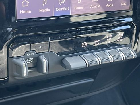 Used 2025 RAM 2500 Big Horn image 16