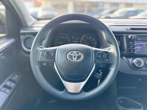 Used 2017 Toyota RAV4 LE image 16