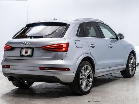 Used 2018 Audi Q3 2.0T Premium Plus w/ Premium Plus Package FWD image 7