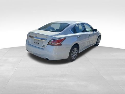 Used 2014 Nissan Altima 2.5 S image 9
