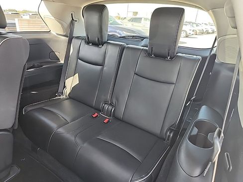 Used 2020 INFINITI QX60 Luxe w/ Essential Package image 4