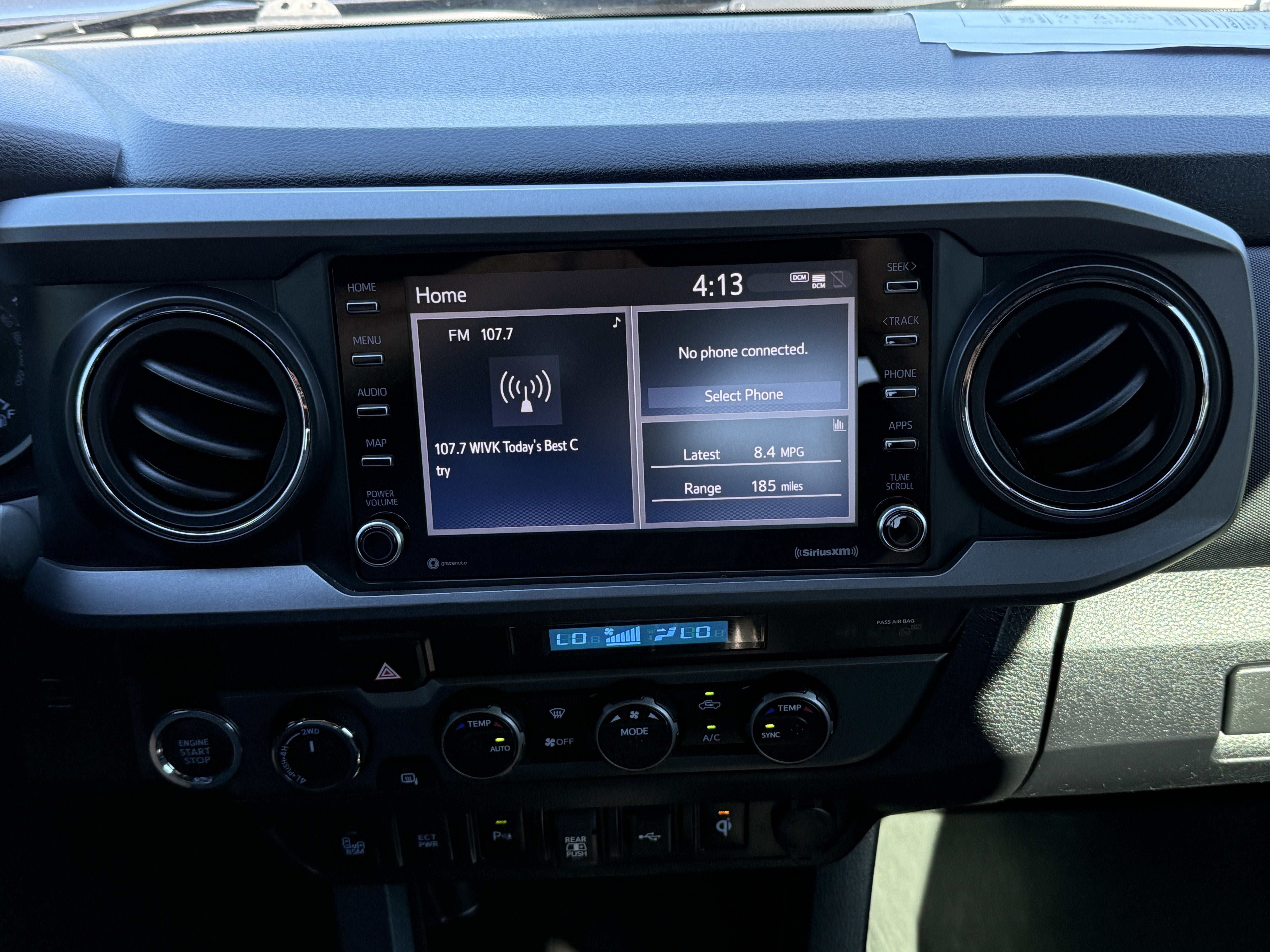 Used 2022 Toyota Tacoma TRD Sport w/ Technology Package AWD/4WD image 28
