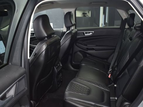 Used 2024 Ford Edge Titanium image 22