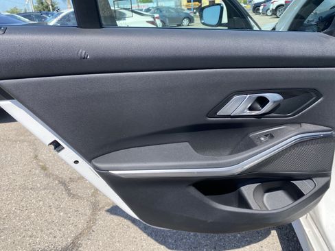 Used 2021 BMW 330e w/ Convenience Package RWD image 20