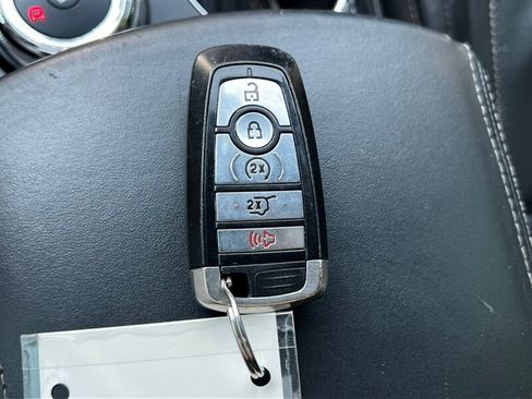 Used 2018 Ford Explorer Platinum AWD/4WD image 50