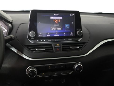 Used 2022 Nissan Altima 2.5 SV image 38