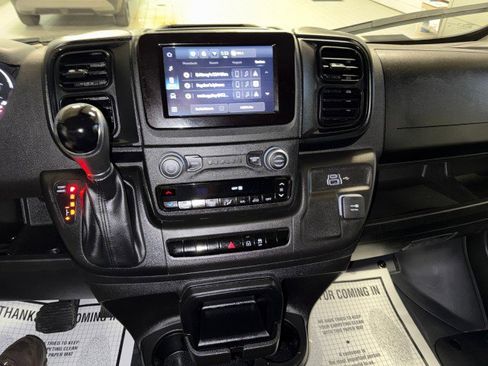 Used 2023 RAM ProMaster 2500 image 18